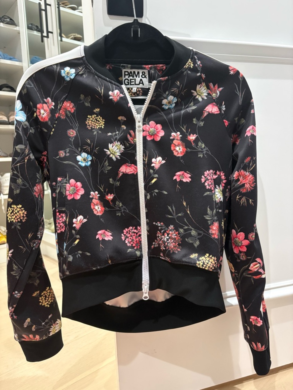 Women’s Pam & Gela flora zippered jacket size P